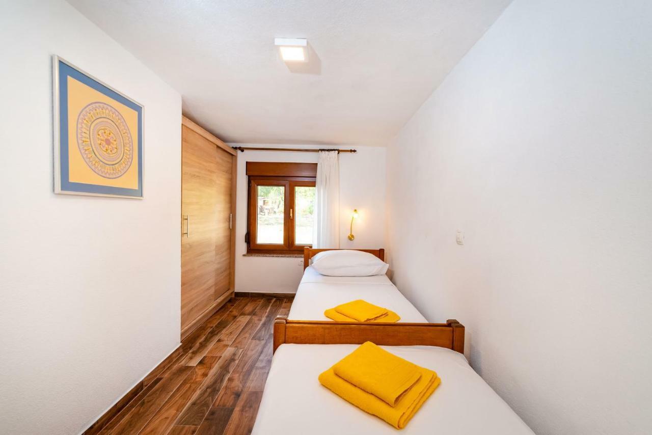 Apartment Adam Starigrad Paklenica Zewnętrze zdjęcie